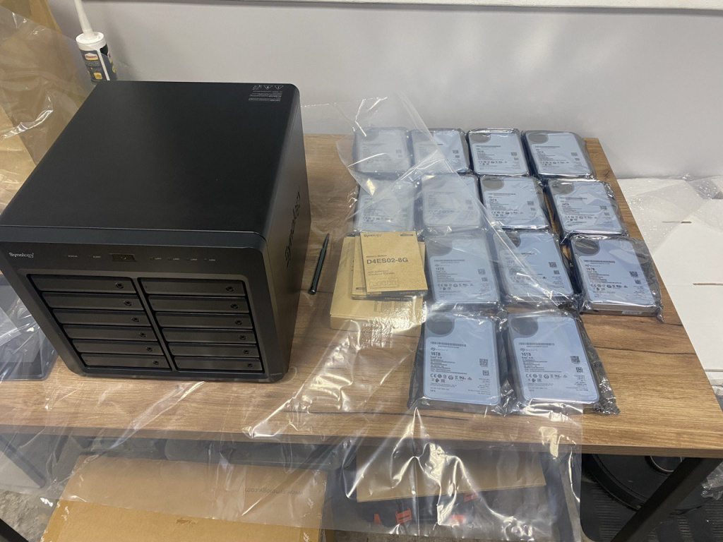 Салазки и установка HDD