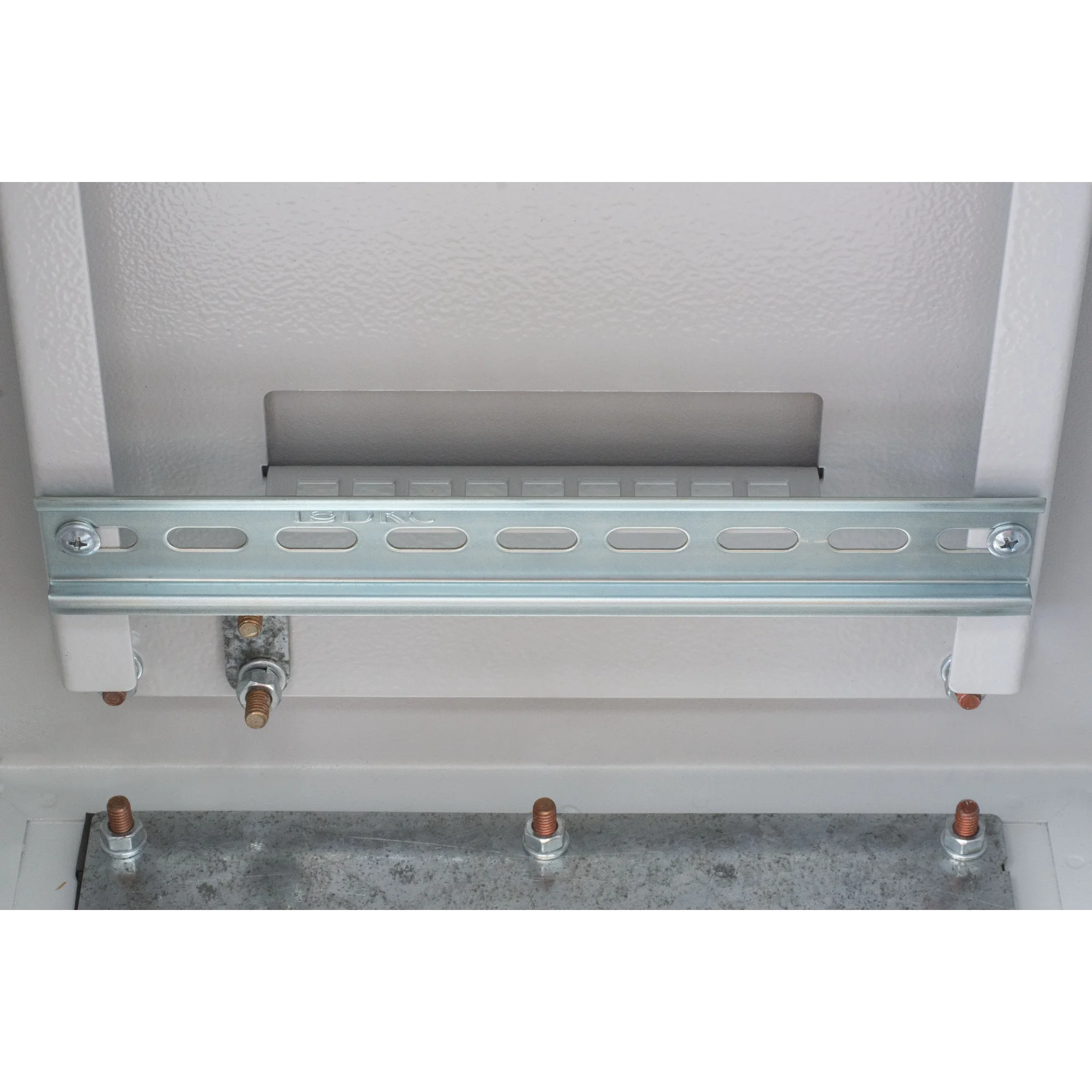 Универсальный уличный шкаф 400x300x200мм IP54